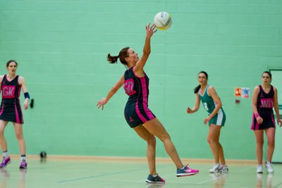 Photo of people playing netball